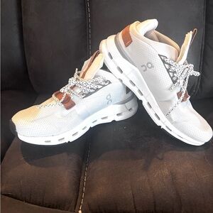 ON Cloud Cloudnova White Pearl Women casual shoe size 9.5 women’s